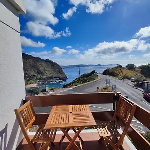 https://machico-terrace.madeira-islandshotels.com