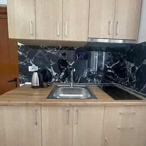 https://rent-rooms-loren.albaniahotels.org